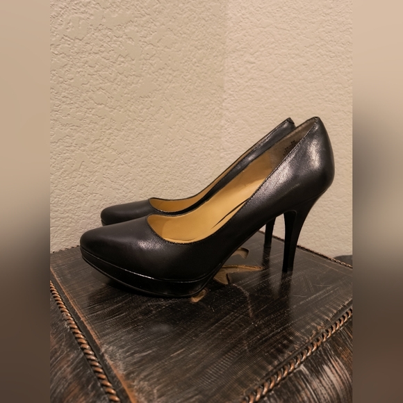 Nine West Pumps - Picture 3 of 7